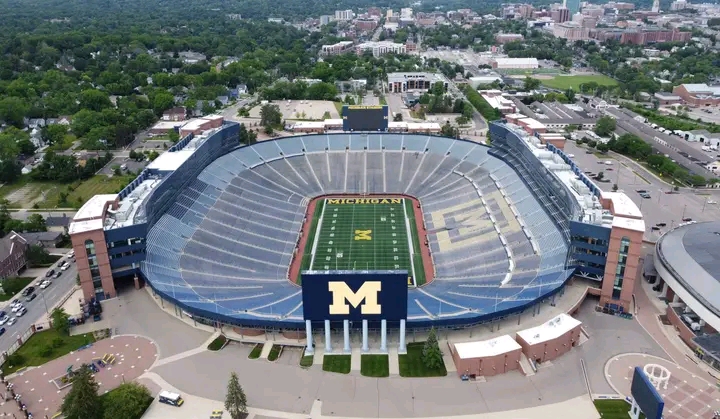  Ann Arbor ESPN, Netflix, and Guinness World Records jointly announced that the Michigan Wolverines have been named the world’s best and most cohesive athletic program. This announcement has caused a stir in the collegiate athletic community. Read more 👇
