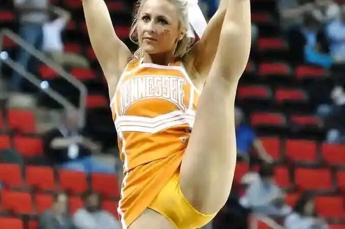 KNOXVILLE, TN – In a stunning development that casts a shadow over the nascent era of Kim Caldwell’s tenure as head coach of the Tennessee Lady Volunteers basketball team, highly touted guard Nya Robertson has decommitted from the program. This unexpected reversal comes just days after Robertson, a transfer from Southern Methodist University (SMU)… See more 👇 👇 👇 