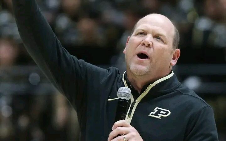 BREAKING NEWS: Earlier today Purdue men’s Basketball head coach Matt Painter who has been coaching the team since 2005, and is currently in his 19th season. He finally announced and submitted his resignation letter due to… see more.👇👇