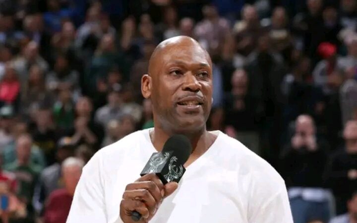 BREAKING NEWS: EXcitments Hits Mackey Arena stadium as former Purdue Boilermakers legend Glenn Robinson has Returned to his former team as a senior coaching…..