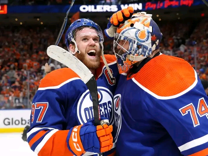 Attention Canadian hockey fans: with the Edmonton Oilers as the sole remaining Canadian team in the Stanley Cup playoffs, are you supporting the Oilers? Let us know where your…. See more… …
