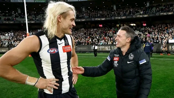 BREAKING NEWS: Excitement fills Rogers Place as Collingwood Captain who is also the defender Darcy Moore announces I’m not going anywhere. He is set to return for the 2025-26 season after making the bold decision. Coach Craig McRae has promised to make him…see more