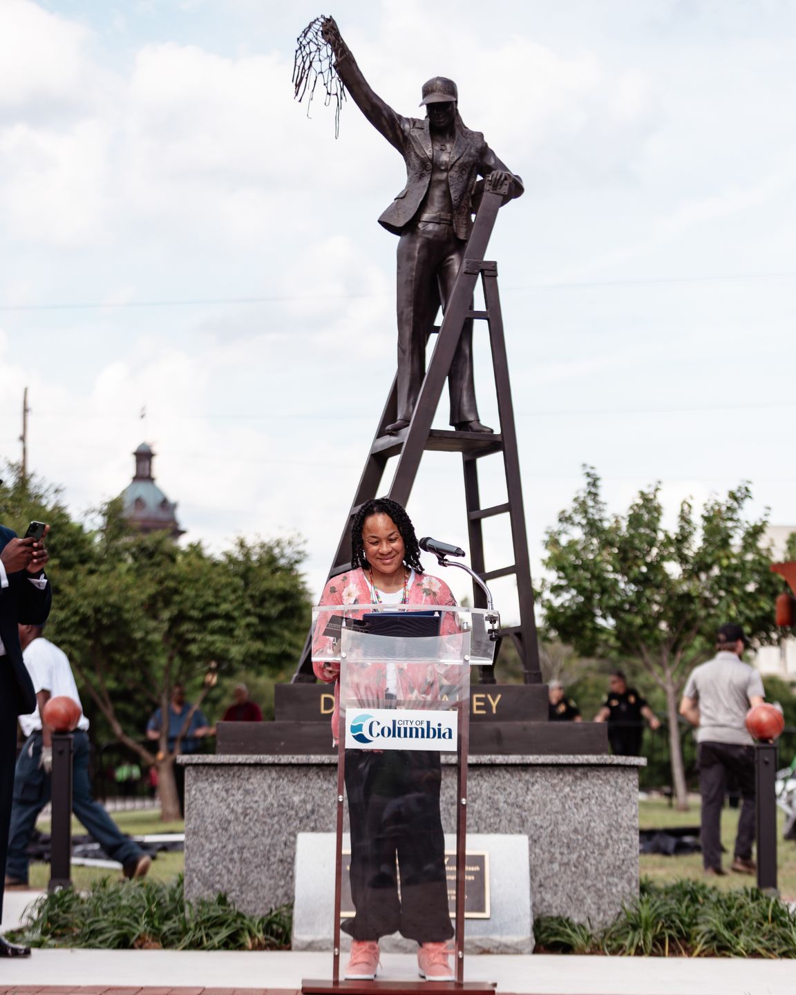 South Carolina Honors Legends: Statues of Dawn Staley and A’ja Wilson Unveiled Amid Controver