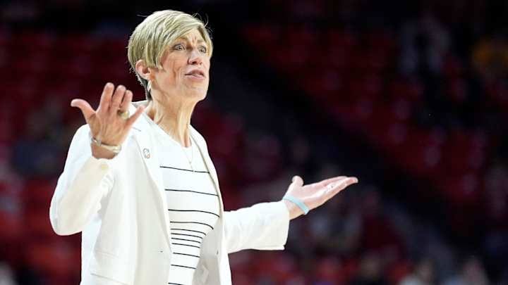 Unprecedented Rejection: Iowa hawkeyes Head coach Jan Jensen REJECTS a Massive $15.5 Million Offer from LSU LADY TIGERS, Prioritizing Team Loyalty Over Financial Gain
