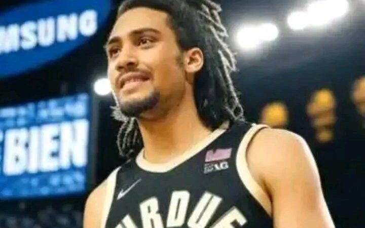 Breaking News: Purdue Boilermakers basketball Forward Trey Kaufman-Renn has secured a Groundbreaking $55 million Endorsement deal With SAMSUNG. In a Remarkable Show of Generosity, he has Pledged $5 million to Youth Development program( Boys & Girls Clubs of America) and $6 million to an orphanage home, The Boilermakers Sensational Forward…